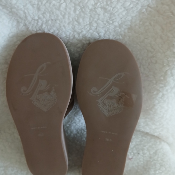 Free People Platform Slides - Picture 6 of 7